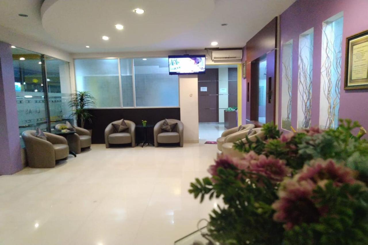 Liras Hotel Syariah Pulupanda Esterno foto