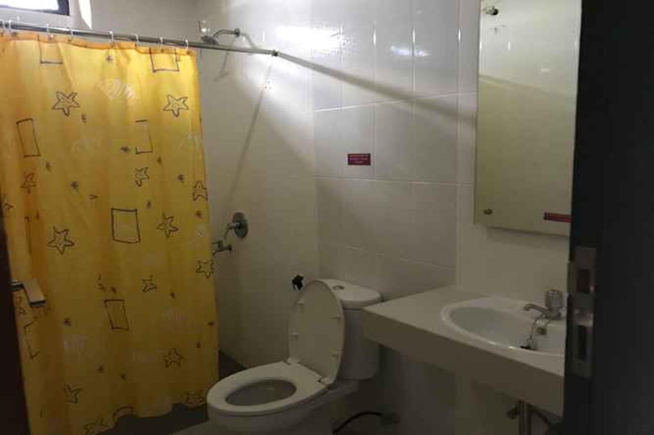 Liras Hotel Syariah Pulupanda Esterno foto